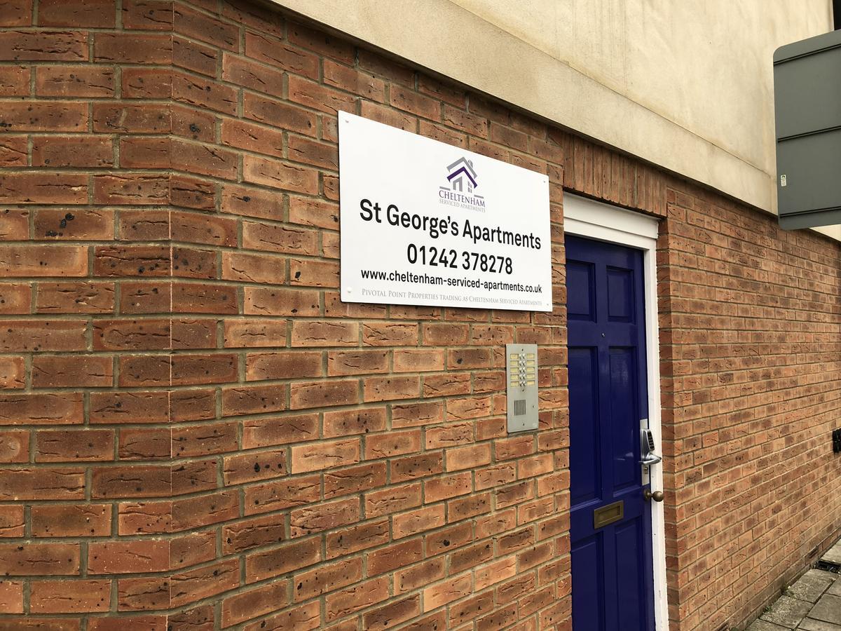 St Georges Apartments, Self Contained Units Cheltenham Exterior photo